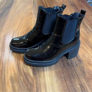 Diba Glossy Black Heeled Boots